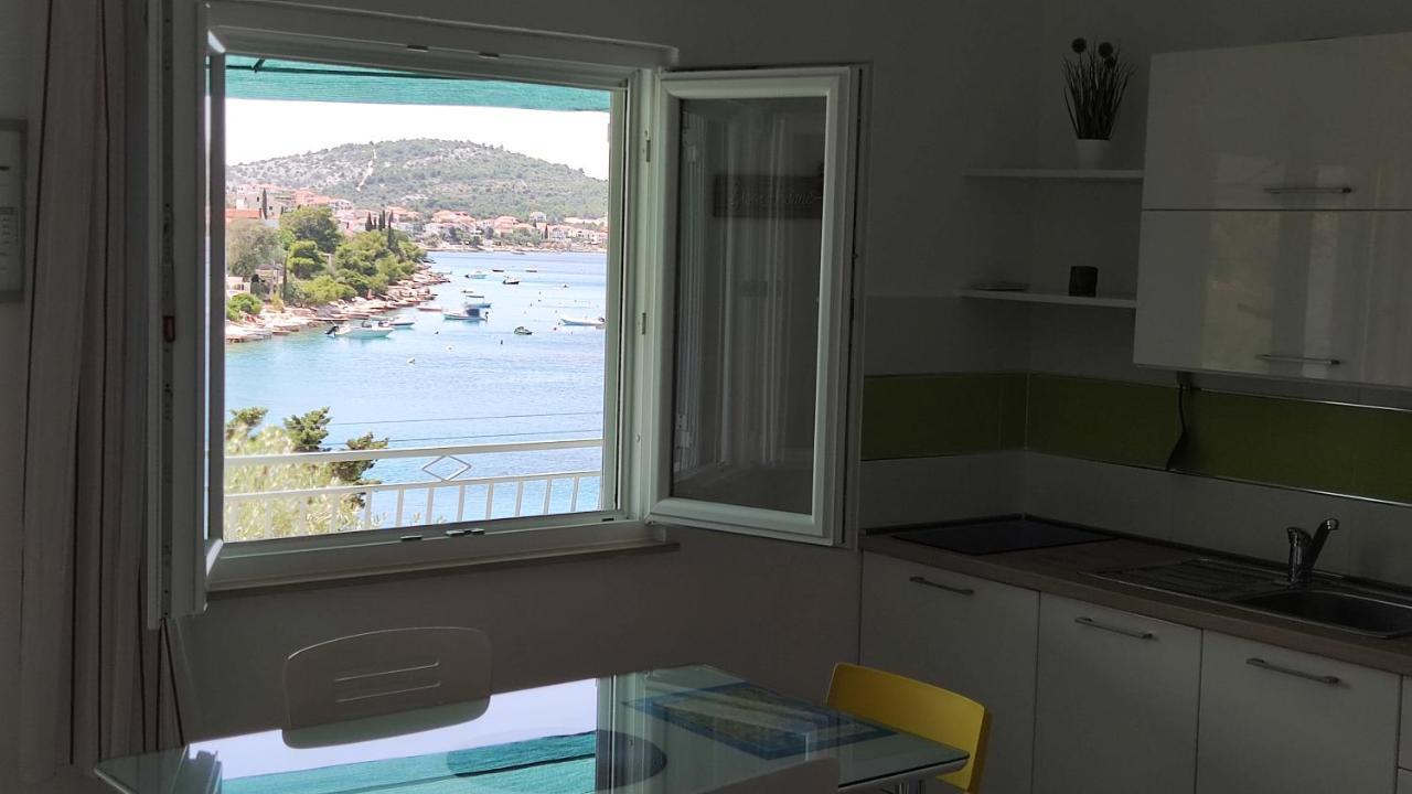 Rogoznica Seafront Apartment - Kalebova Luka Екстер'єр фото