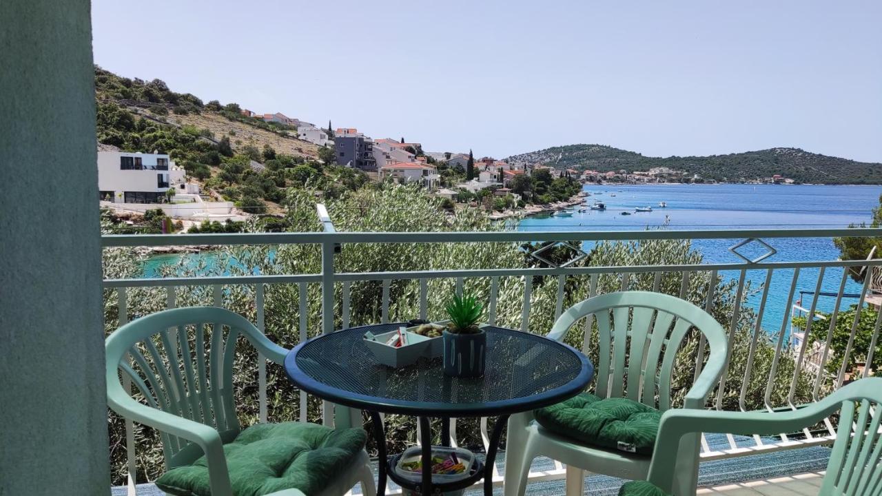 Rogoznica Seafront Apartment - Kalebova Luka Екстер'єр фото