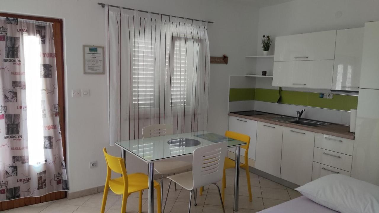 Rogoznica Seafront Apartment - Kalebova Luka Екстер'єр фото